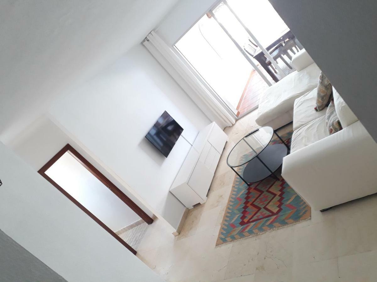 Urbanizacion Puerto Paraiso Estepona Exteriör bild